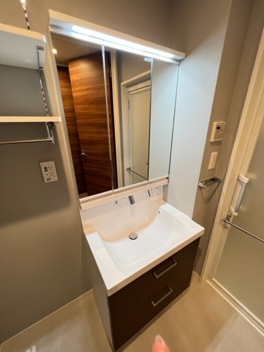 物件内観写真13　(洗面)