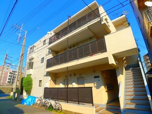 レイア浦和外観写真