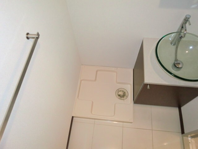 物件内観写真13　(洗濯機置場)