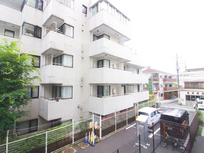 物件内観写真17　(室内からの展望)