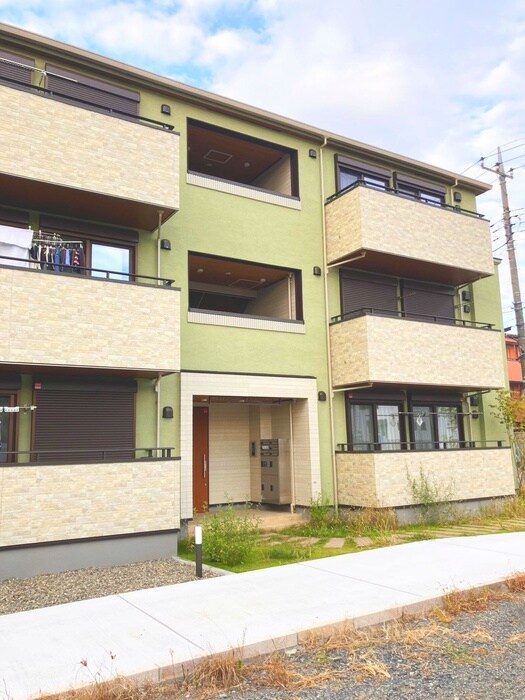 物件外観写真2　(外観写真)