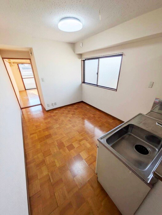 物件内観写真9　(居室)