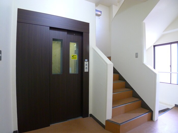 物件外観写真3　(建物設備)