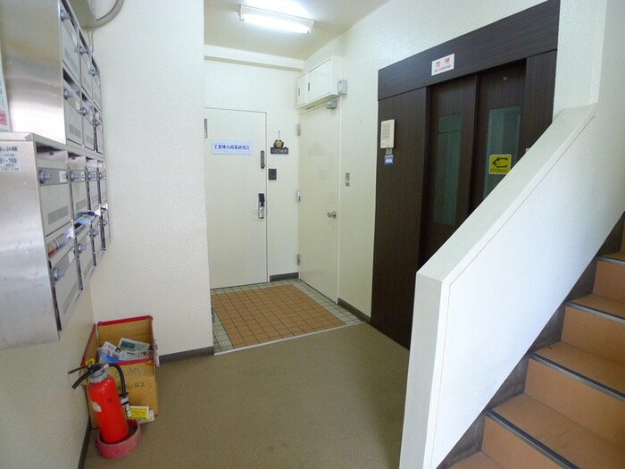 物件外観写真4　(建物設備)