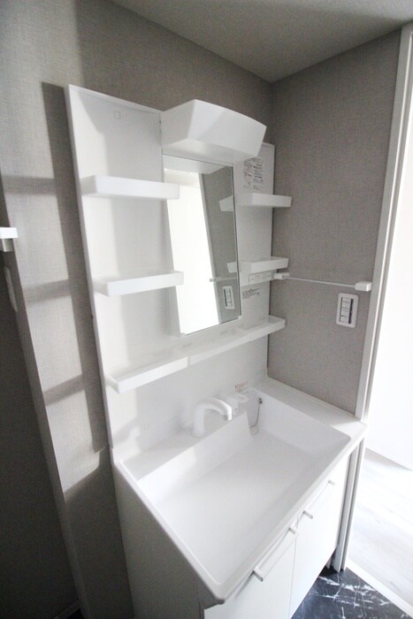 物件内観写真11　(洗面)