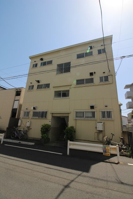 ツルヤマンション（３０２）外観写真