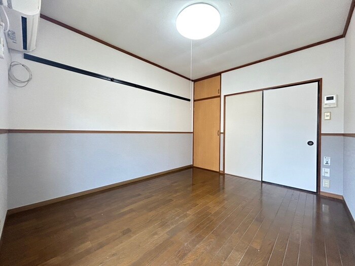 物件内観写真10　(居室)