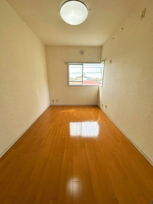 物件内観写真5　(居室)