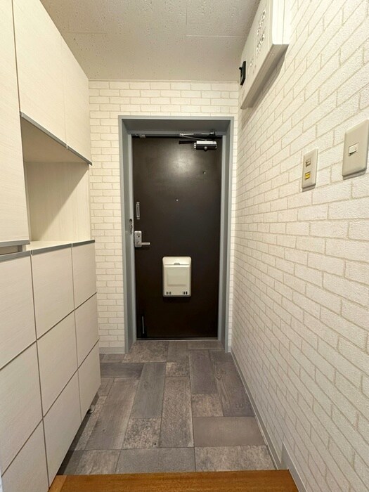 物件内観写真13　(玄関)