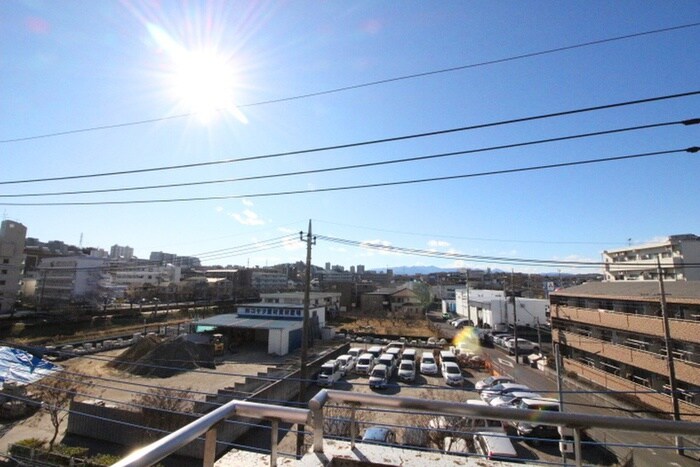 物件内観写真21　(室内からの展望)