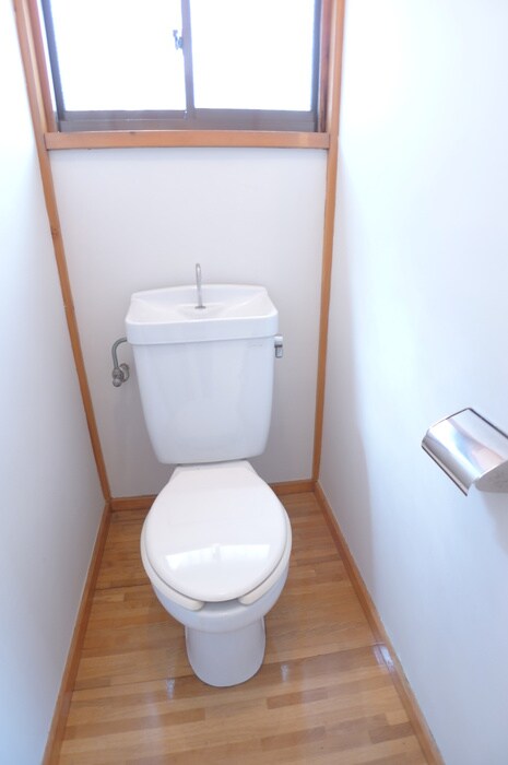 物件内観写真13　(トイレ)