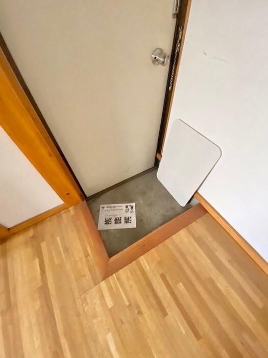 物件内観写真17　(玄関)