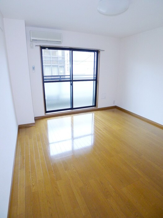 物件内観写真20　(室内からの展望)