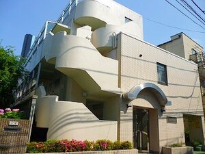 サンパレス中野坂上外観写真