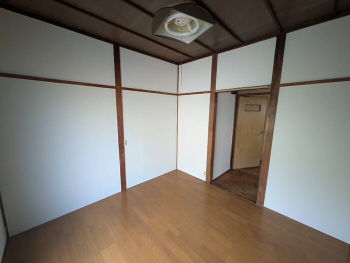 物件内観写真10　(居室)