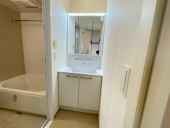 物件内観写真13　(洗面)