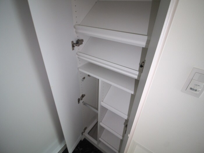 物件内観写真15　(靴箱)