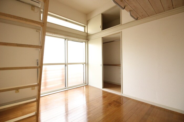 物件内観写真10　(居室)