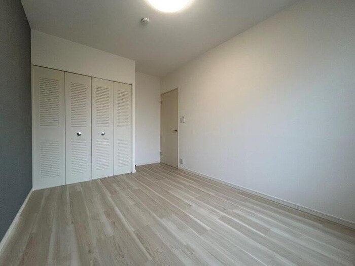 物件内観写真8　(室内からの展望)