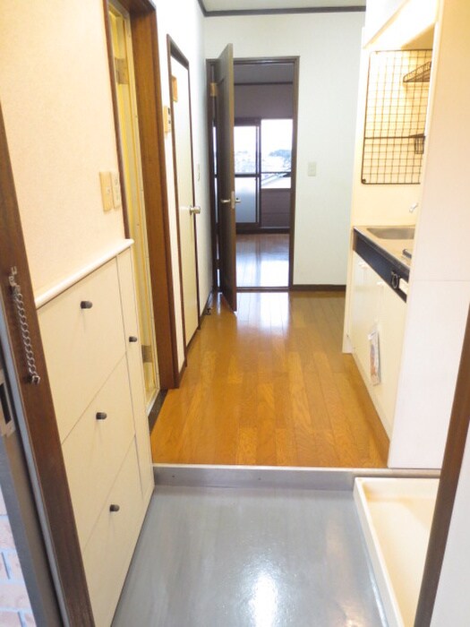 物件内観写真17　(玄関)