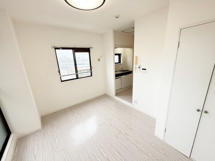 物件内観写真10　(居室)