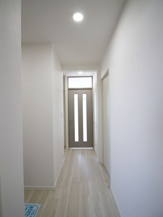 物件内観写真18　(廊下)