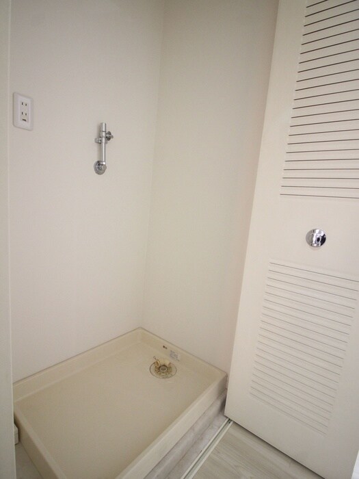 物件内観写真19　(洗濯機置場)