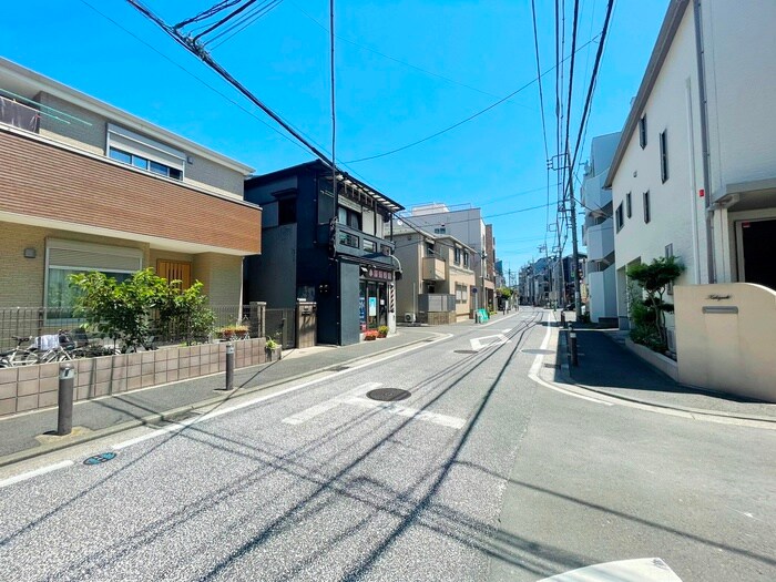 物件外観写真6　(周辺環境)