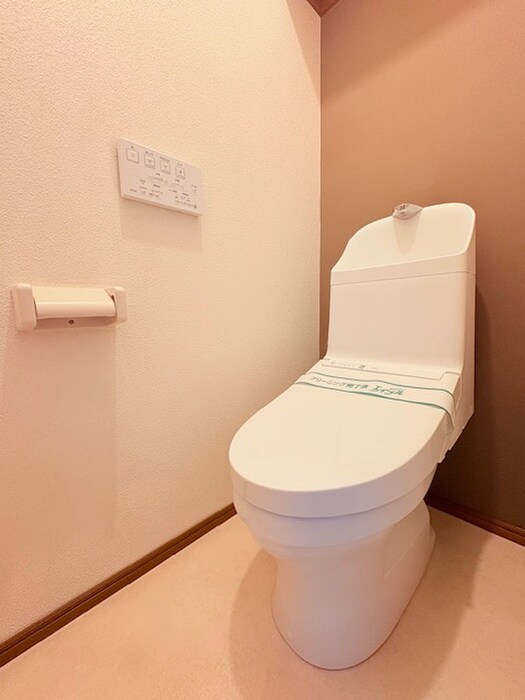 物件内観写真14　(トイレ)