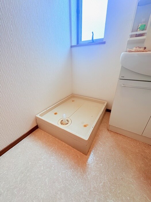 物件内観写真19　(洗濯機置場)