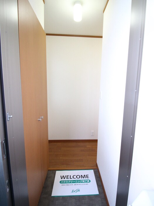 物件内観写真22　(玄関)