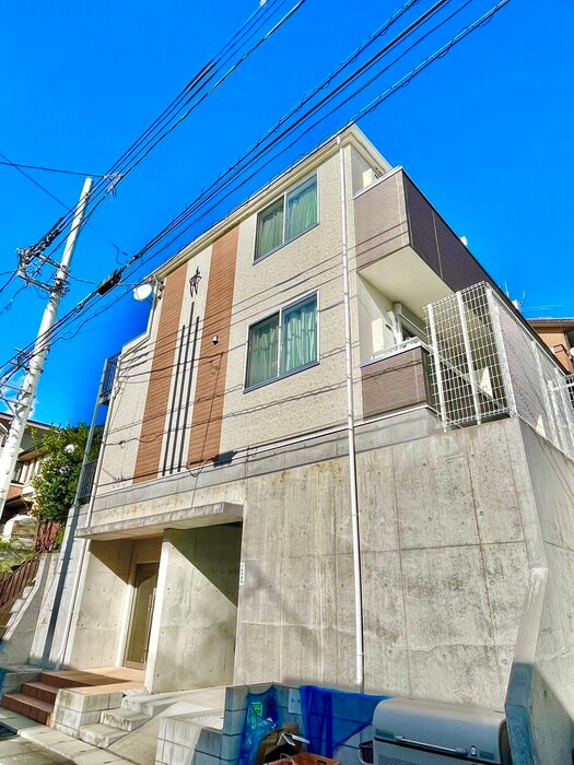 物件外観写真2　(外観写真)