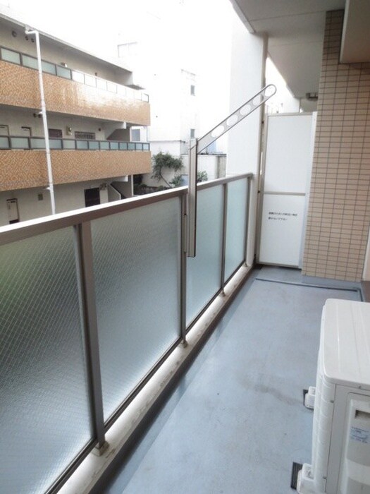 物件内観写真16　(ベランダ・バルコニー)