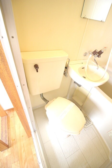 物件内観写真13　(トイレ)