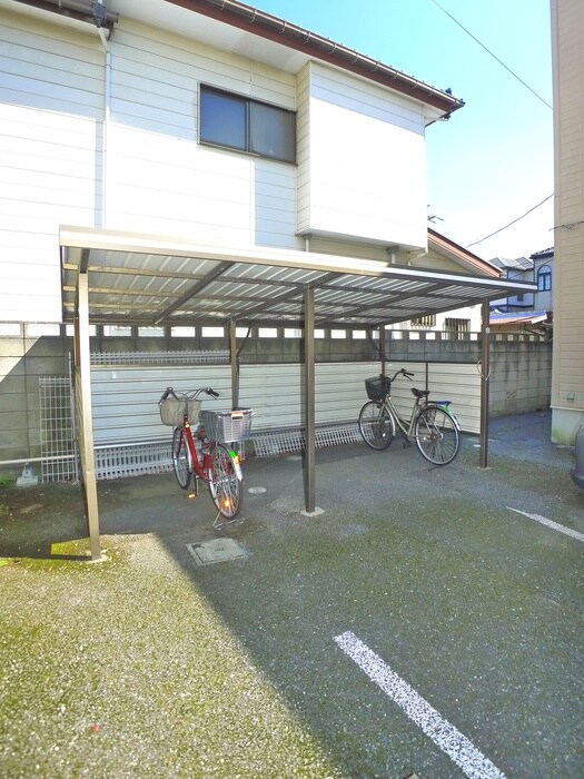 ヴェルドミール夏見Ａ棟の駐輪場