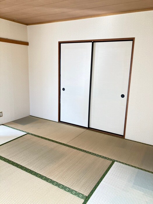 ヴェルドミール夏見Ａ棟の居室