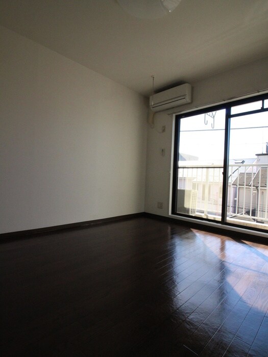 物件内観写真18　(居室)