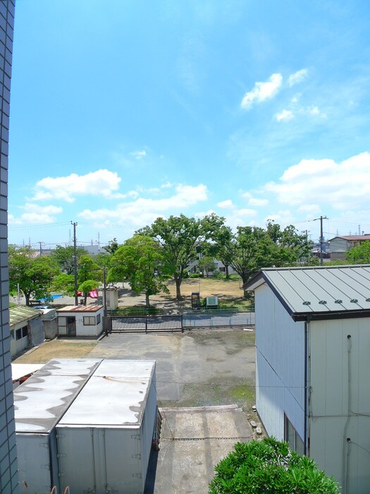 物件外観写真4　(周辺環境)