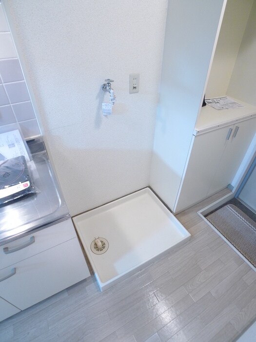 物件内観写真12　(洗濯機置場)