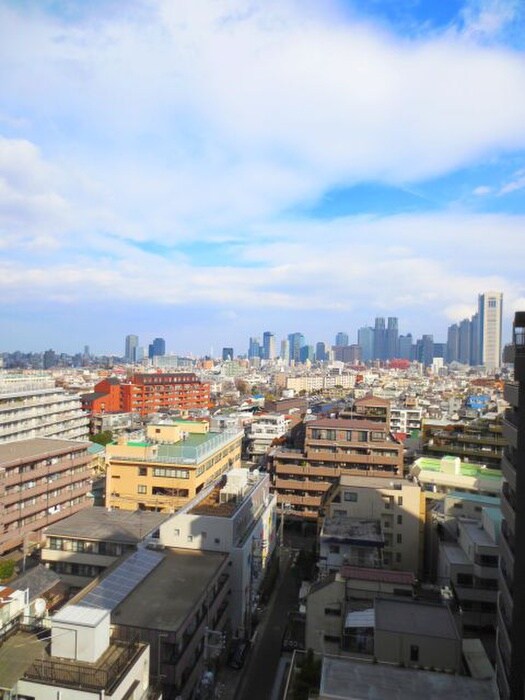 物件内観写真16　(室内からの展望)