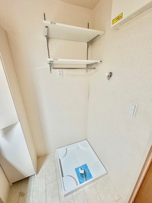 物件内観写真19　(洗濯機置場)