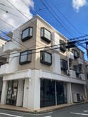 カ－サ・トミ－