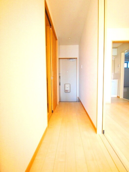物件内観写真20　(廊下)