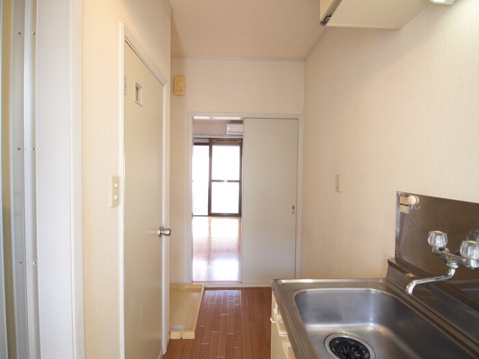 物件内観写真7　(廊下)