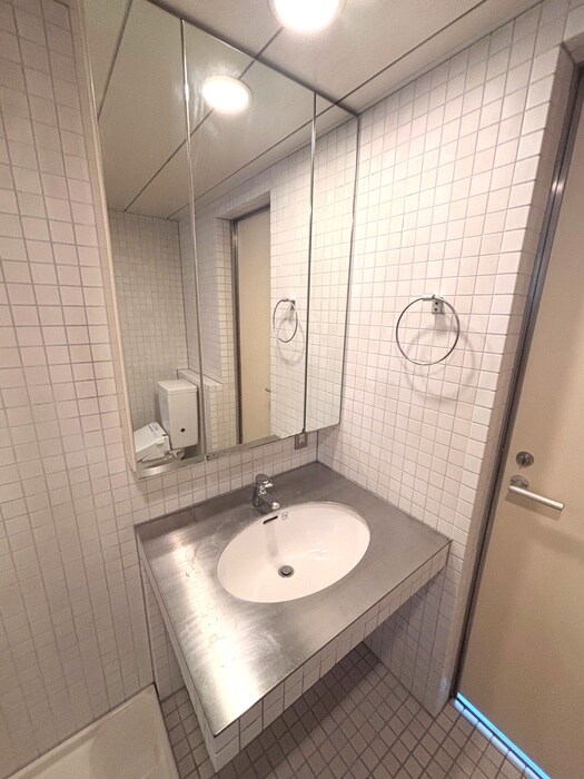 物件内観写真13　(洗面)