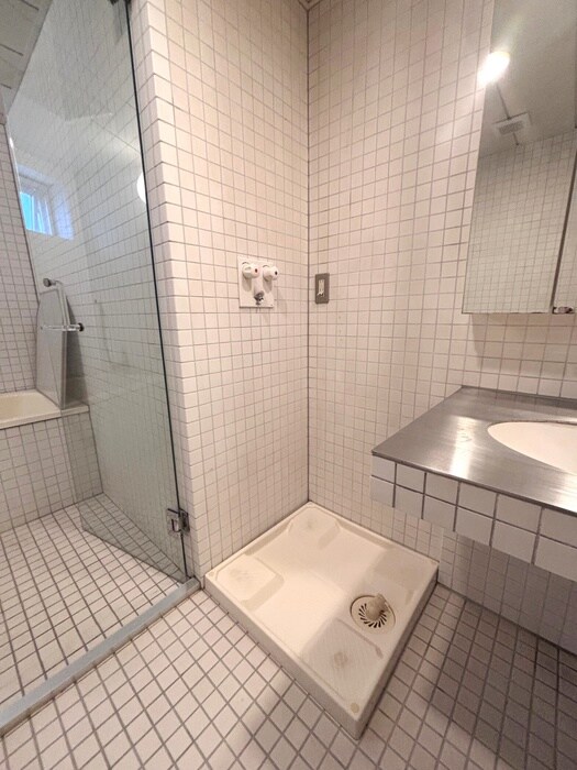 物件内観写真15　(洗濯機置場)