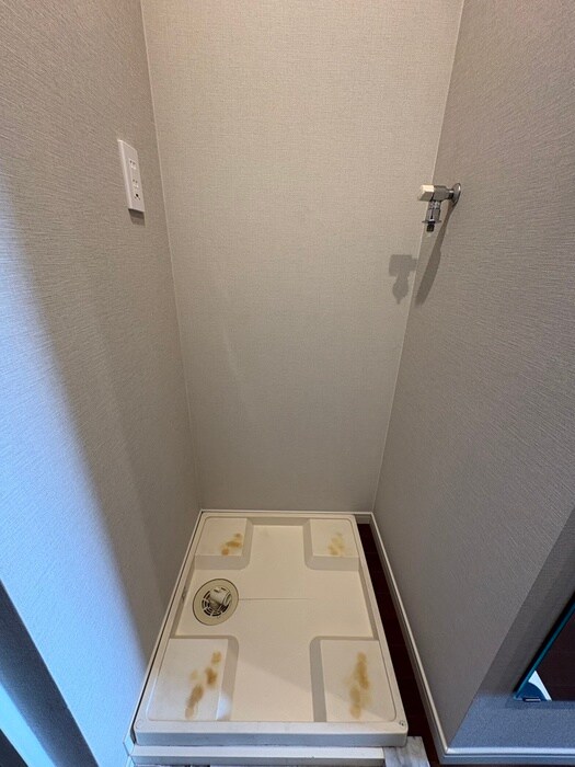 物件内観写真19　(洗濯機置場)