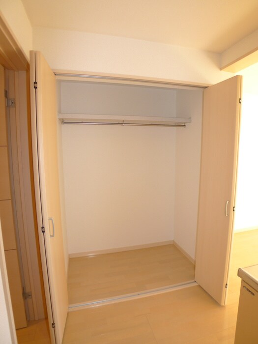 物件内観写真8　(収納)