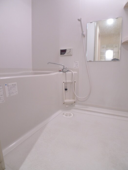 物件内観写真8　(バス／シャワールーム等)