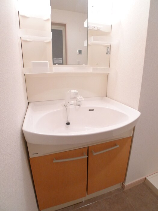 物件内観写真11　(洗面)